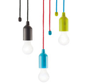 картинка Лампа YD1713 подвеска с шнуром с пультом на батарейке LED Огонь от интернет-магазина К1-СТРОЙ