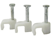 картинка Скоба для провода 7мм плоская от интернет-магазина К1-СТРОЙ