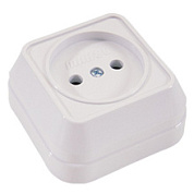 картинка Розетка без заземления наружная белая Makel Siva  от интернет-магазина К1-СТРОЙ